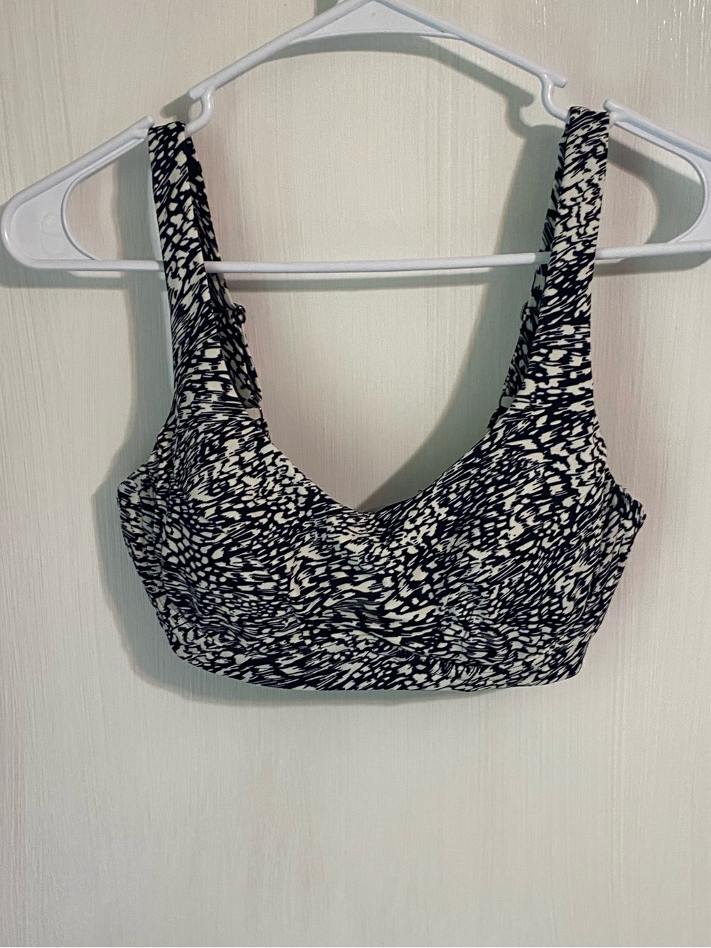 Athleta bikini top- new without tags